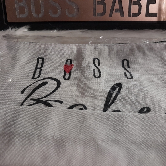 BOSS BABE💕 Tote, Desk Plate, Mug Set, Wine Glass, Magnetic and Cosemetic Bag - Picture 4 of 9